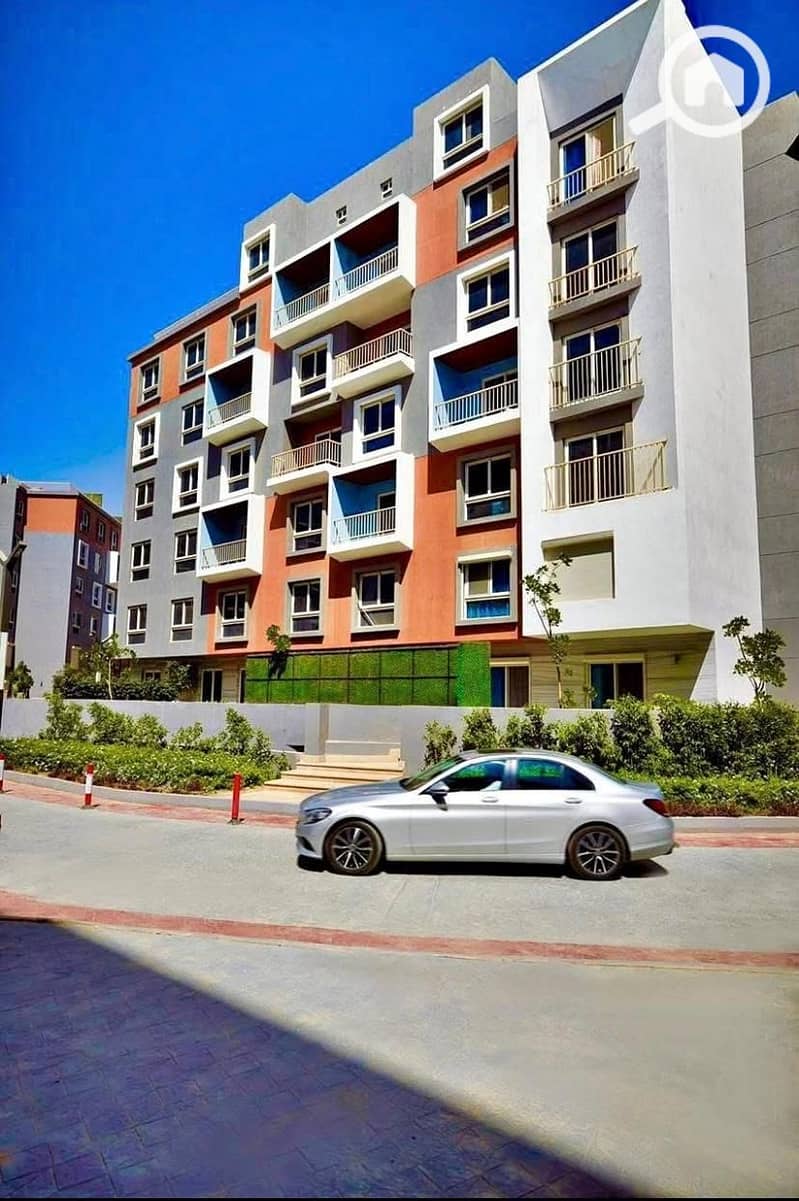 21 f7a54e00-ad44-448a-8627-462eff962dd5. jpg