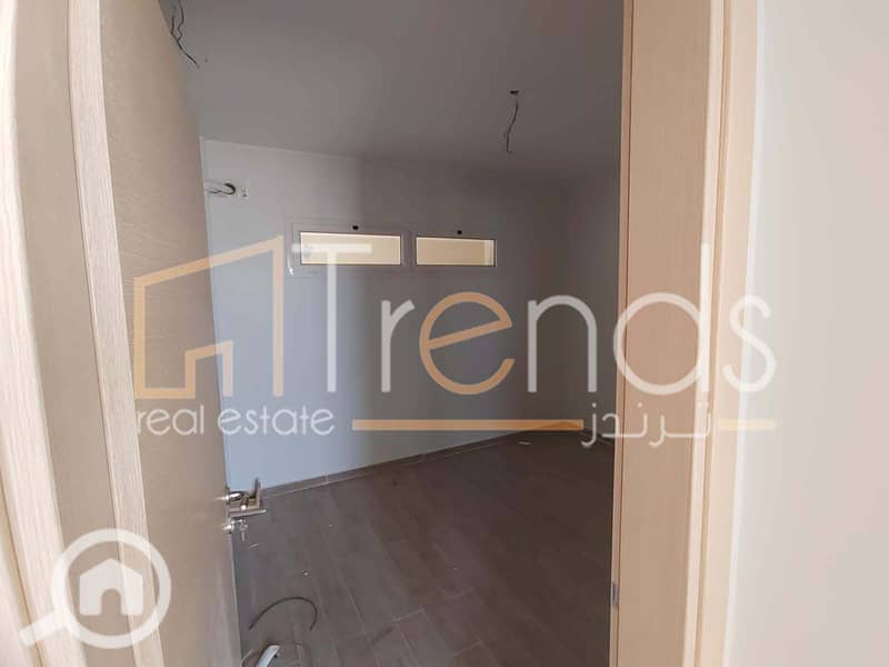 5 WhatsApp Image 2024-05-02 at 12.51. 16 PM(1). jpg