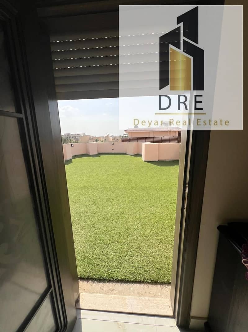 13 59b9ab2e-f2fc-4d1e-8bc3-d77b2adc2344. jpg