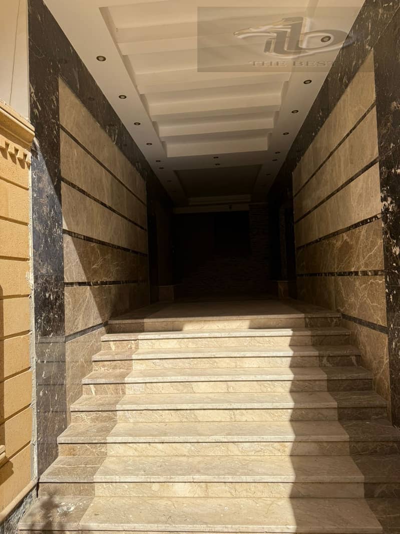 4 7f354fe6-36df-44f0-9a95-ba518ea66644. jpeg