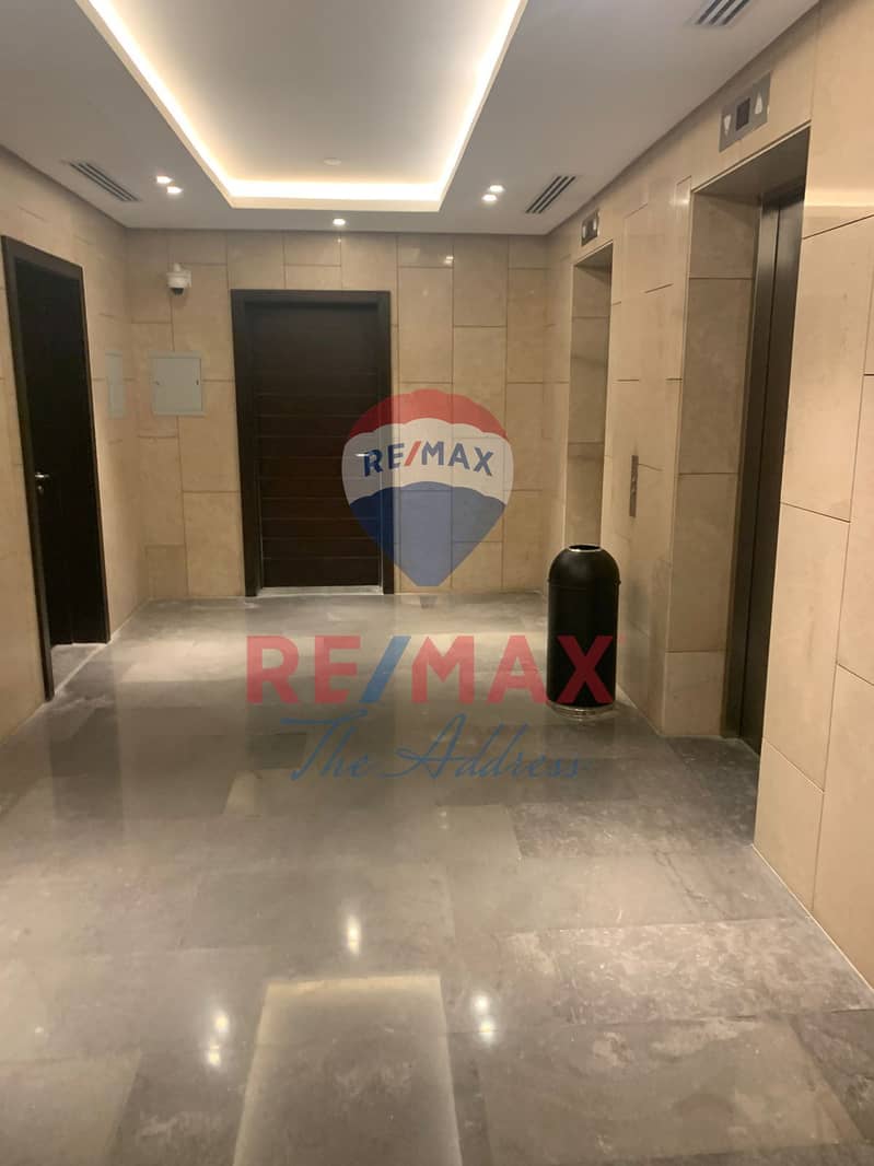 8 f1fa53ee-eab6-4ebb-a3a5-ca52b96268e0. jpg