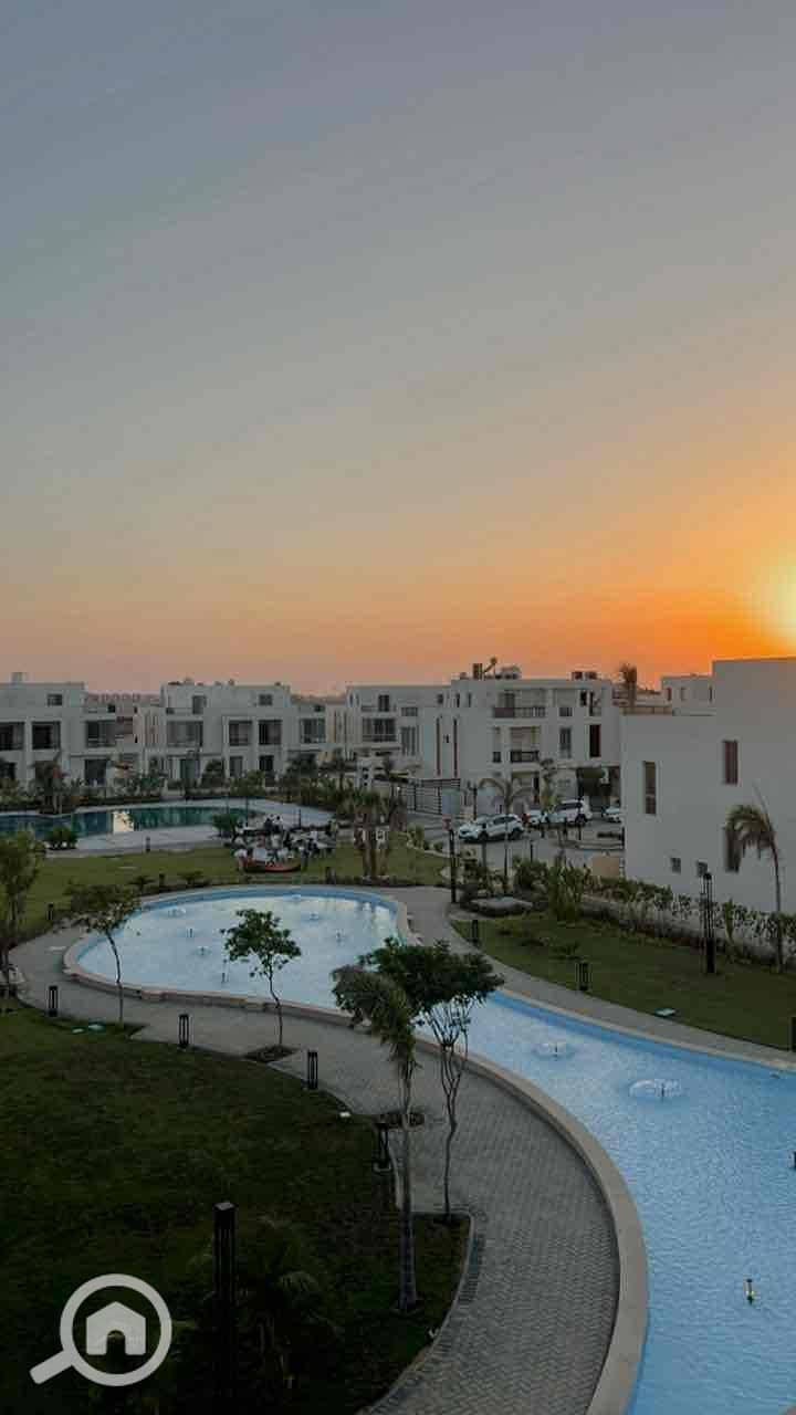 10 3ae6a0d9-1524-42f9-ab0a-04a1fd3ce9af. jpg