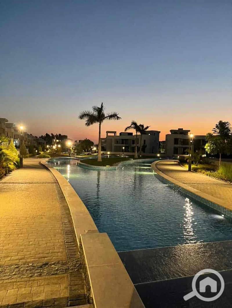 18 3cf1117c-7b3c-4603-9470-4aef40fb5037. jpg