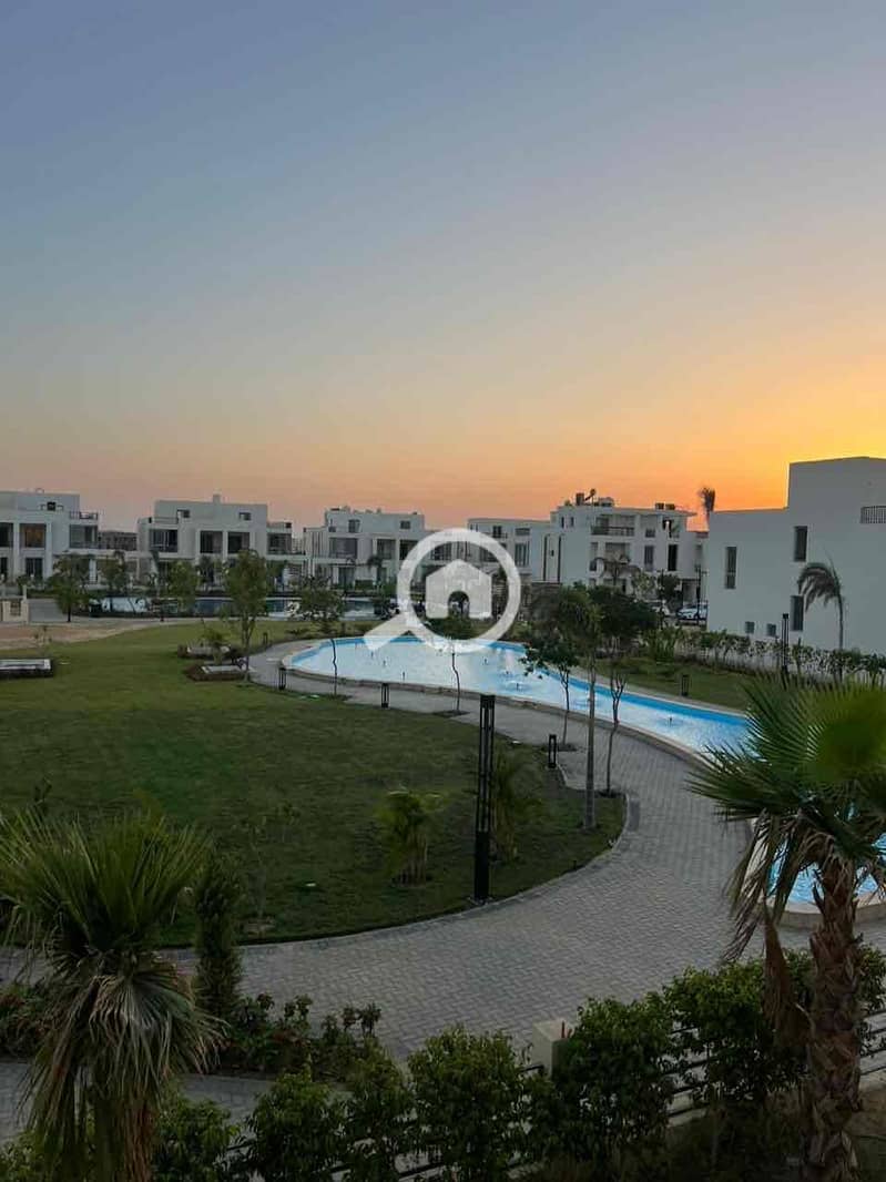 23 834302d8-f1d7-495f-bbcb-fb078540ea54. jpg