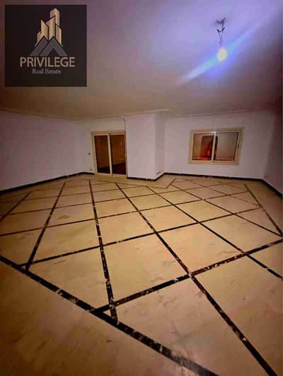 3 Bedroom Flat for Sale in Zahraa Al Maadi, Cairo - 1000082132. jpg