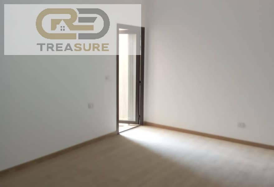 3 3177b4a8-7e5f-49f7-a7ed-81732f2fec7c. jpg