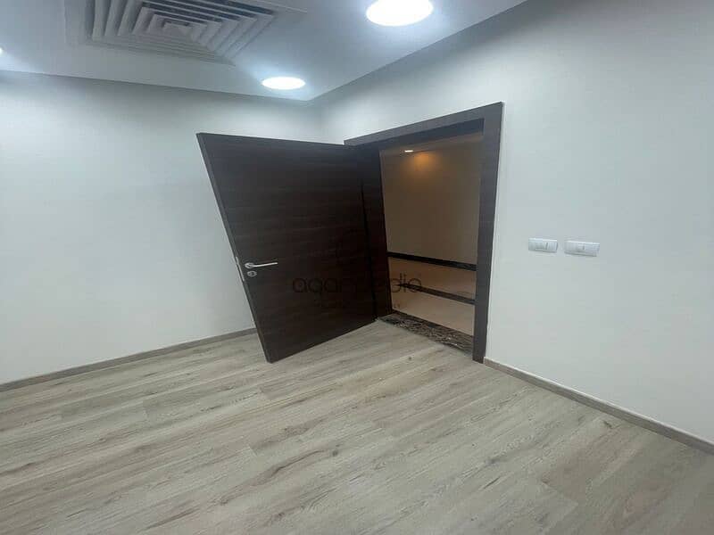 6 5264c93e-056f-413b-a89b-523e107ea412. jpg