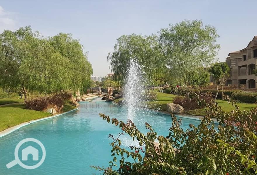 3 7630017-255ceo. jpg