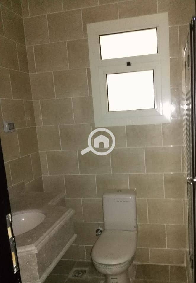 10 19f7cacb-f4d6-477e-9a09-2f36d09b5c98. jpg