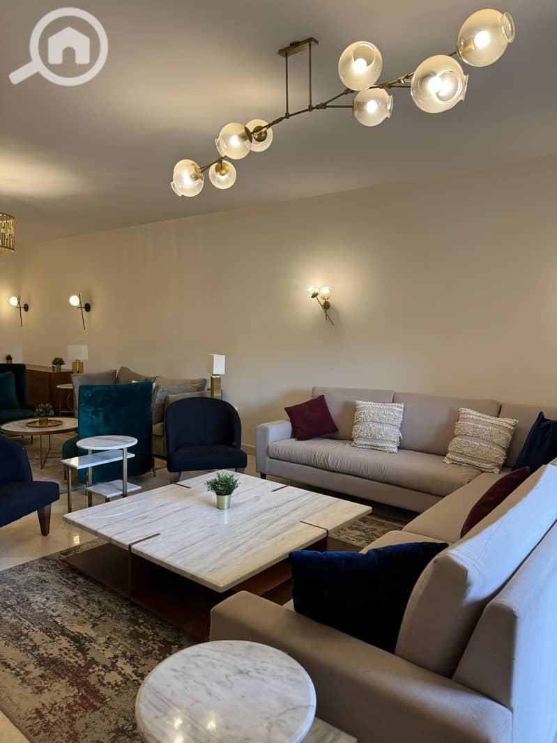 6 40b49f9c-83aa-4e04-9ac1-ab26a884a0de. jpeg