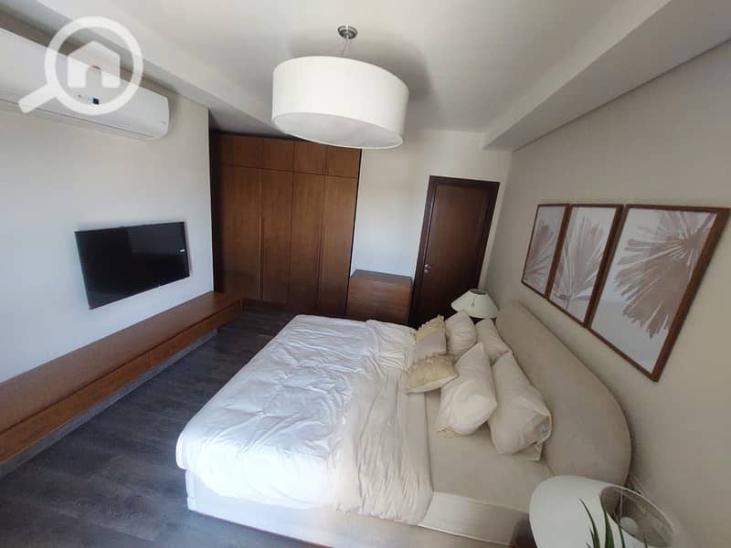 2 1c541d8f-ddd9-4c45-a8bd-e86d31ef84a3. jpg