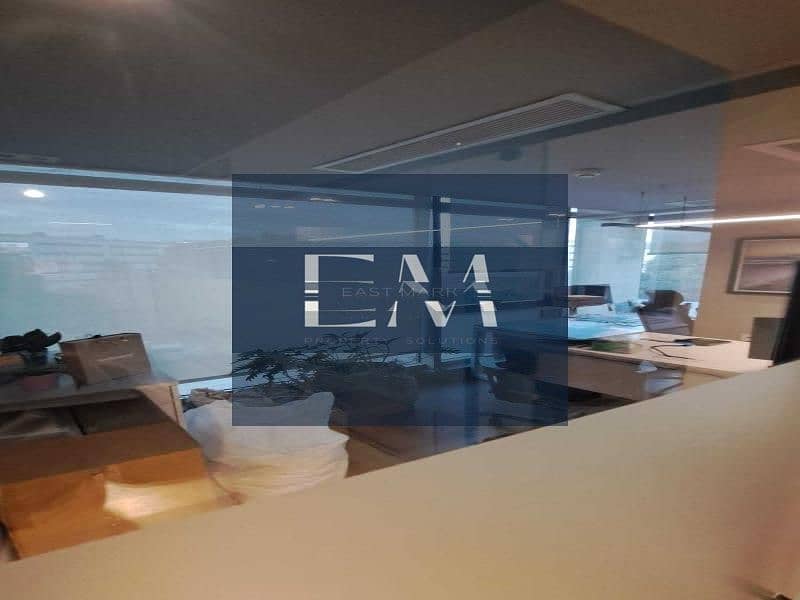 24 UGgbj8kg6SHT4r6El4fC7BiWA3GLyWdYpz2ERhI9. jfif. jpg