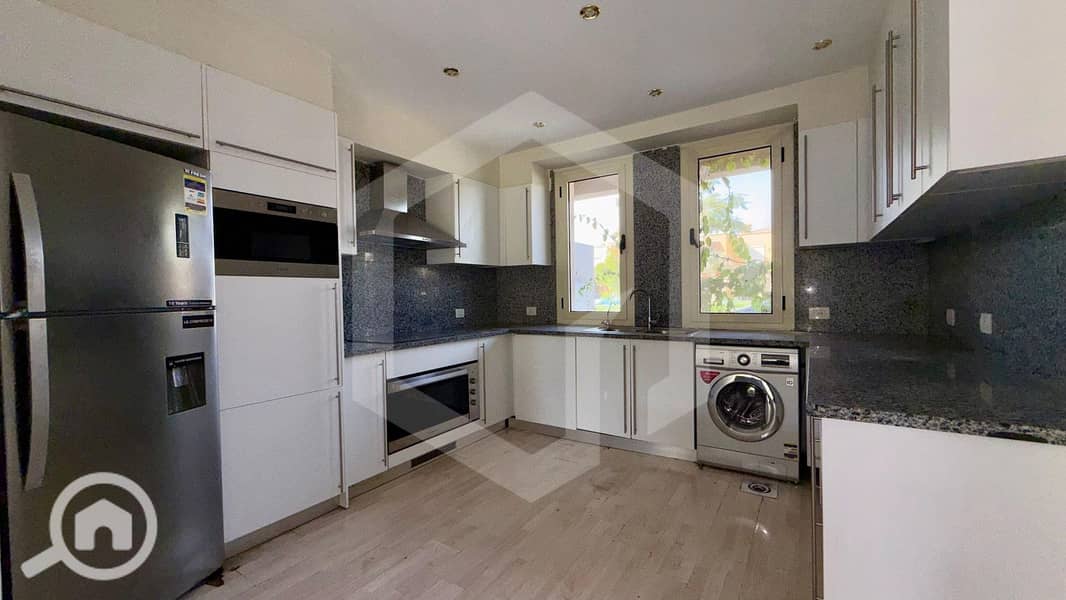 12 Golf Views Palm Hills 12. jpg