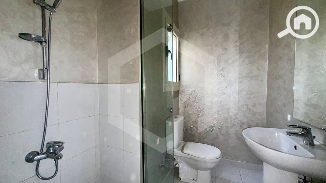 14 Golf Views Palm Hills 14. jpg