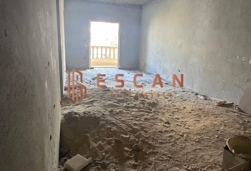 6 8551390-b24d4o. jpg