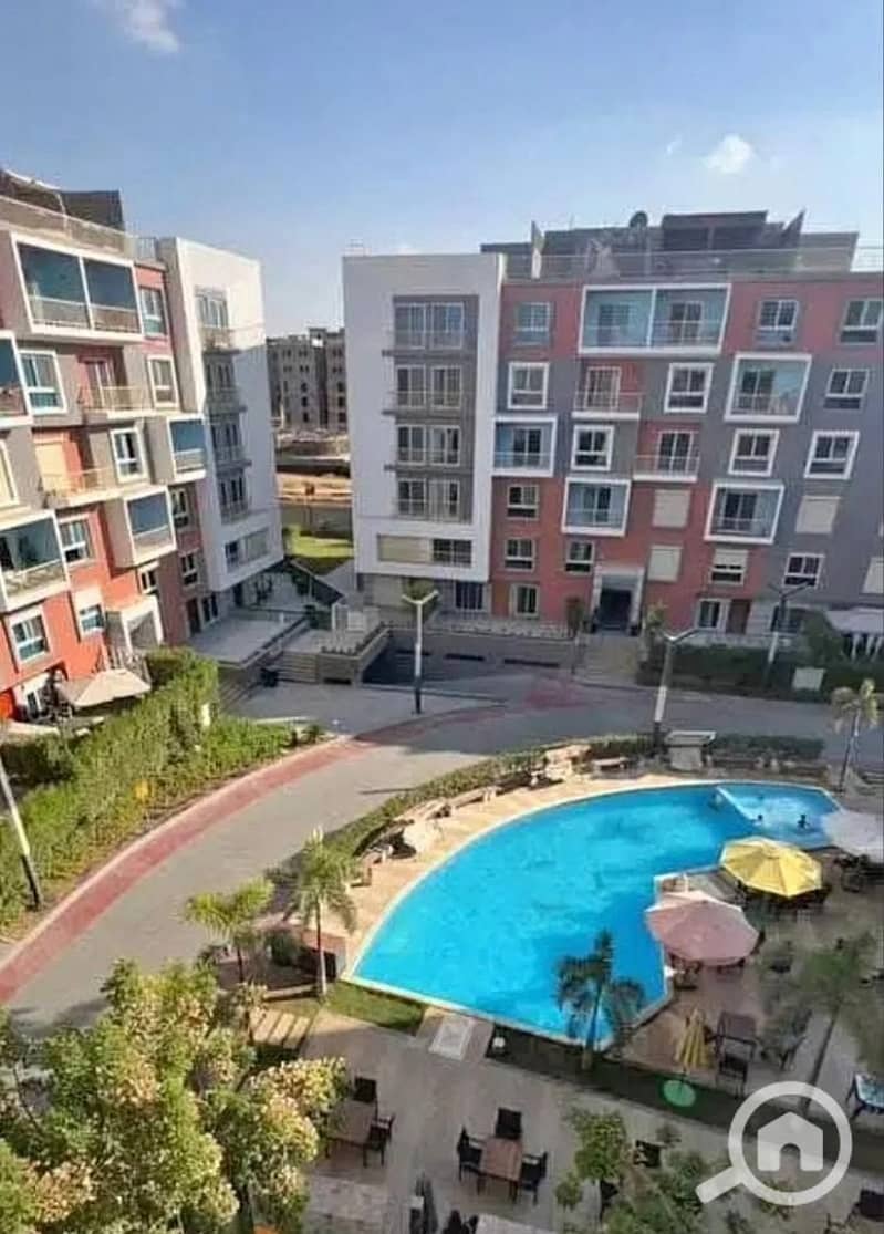 10 596d054a-a69c-4f9d-8cce-6e42e4098a91. jpg