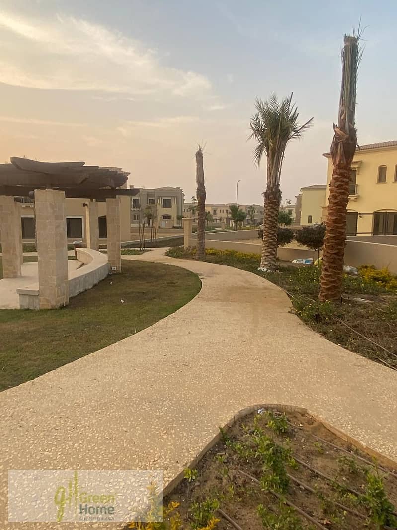 10 5201911c-8661-46e6-a7f3-6861f4266ea5. jpg