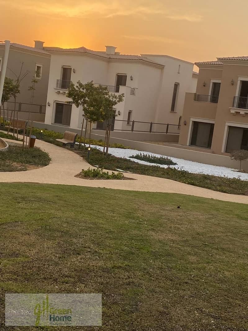 12 e229d553-a7e0-4654-baaf-5aca0cf9e9cf. jpg