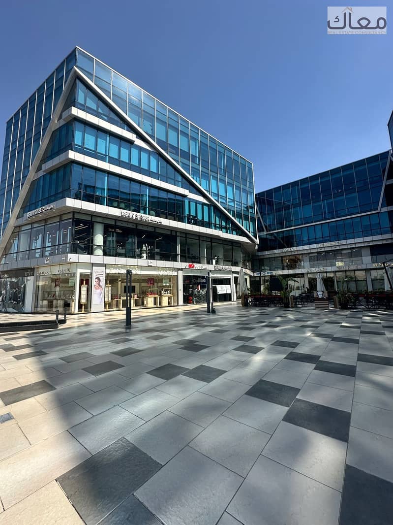 9 e92dba60-1271-4bad-8a82-33cd5b08c8dc. jpg