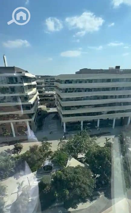 5 WhatsApp Image 2025-10-28 at 17.46. 33_b8db6a78. jpg