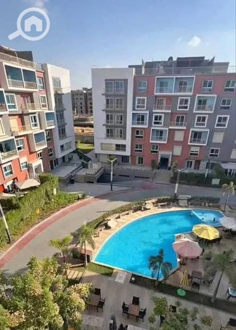 10 596d054a-a69c-4f9d-8cce-6e42e4098a91. jpg