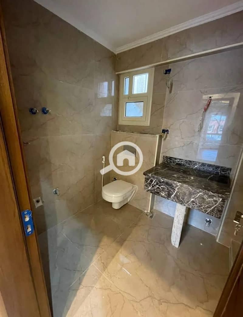 18 a93e0e79-e38d-4637-a3d2-0853cb2651aa. jpg