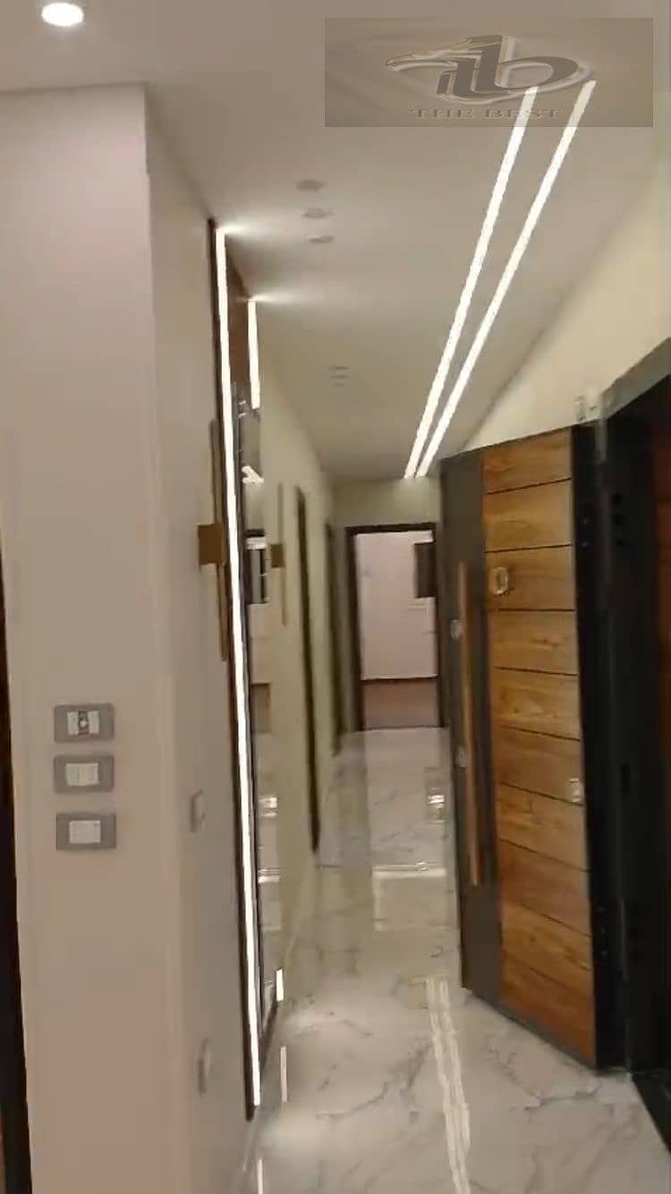 2 50e2e91e-281c-4a7f-b7dc-8079b8cb2bd2. jpeg