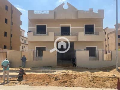 11 Bedroom Villa for Sale in Sheikh Zayed, Giza - 12c0cc7a-6f15-4faa-ab5f-f94870f6a7e8. jpg