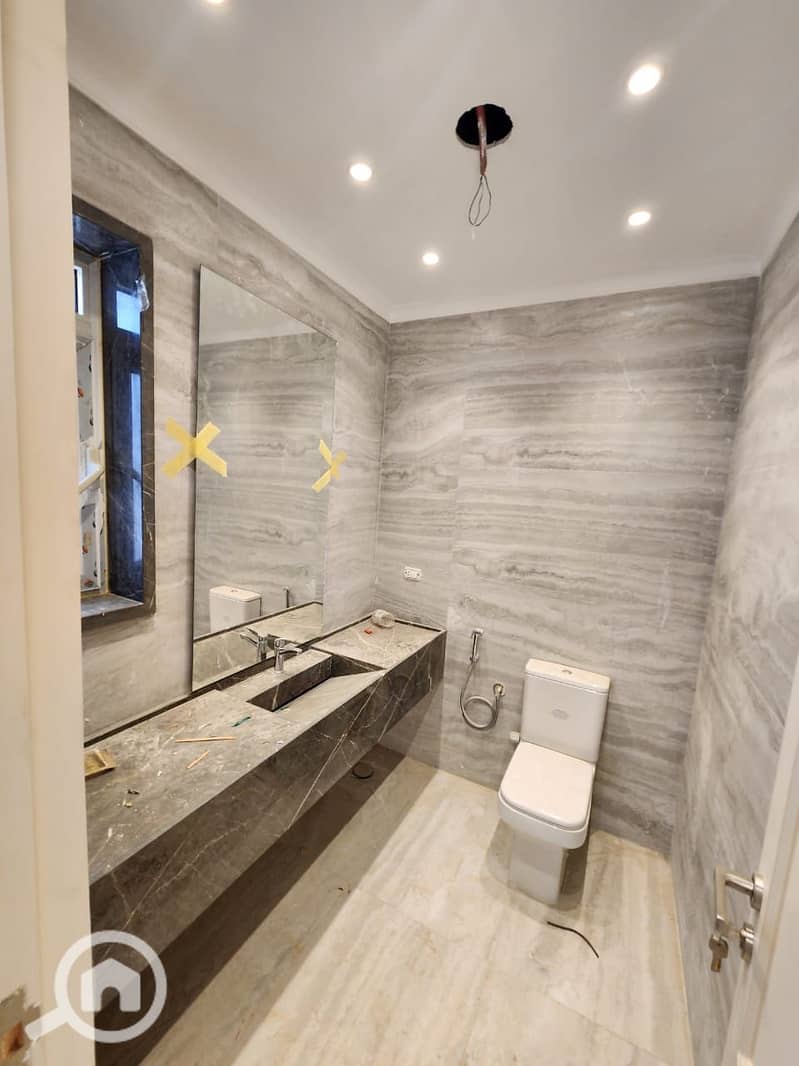 10 de3a1b8a-239d-4292-b111-da65e6f5f219. jpg