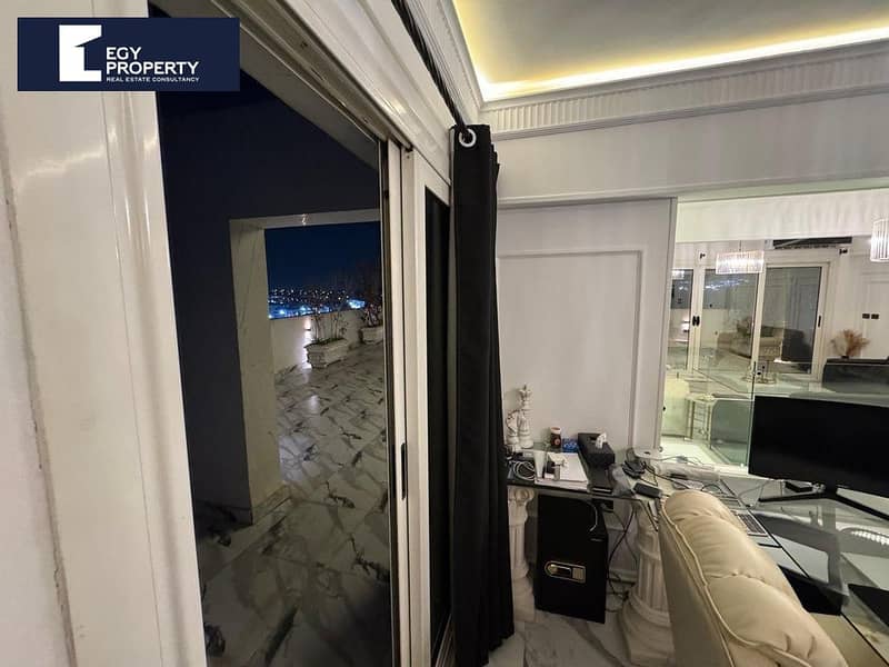 8 _files_e75ee4ce-7ad1-4213-a78c-28af9f294b34. jpg