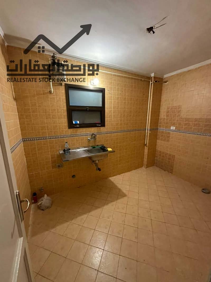 8 e46cb7c7-8d23-43d5-b2e8-42e29cd159a9. jpg