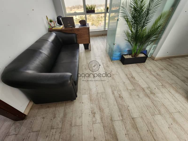 2 7f1a6aef-24c9-4d16-8d33-d92c7751e93d. jpg