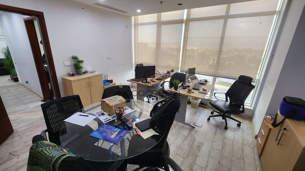 3 10f5cc2d-c49a-4c3d-9df3-5ad31cf188df. jpg