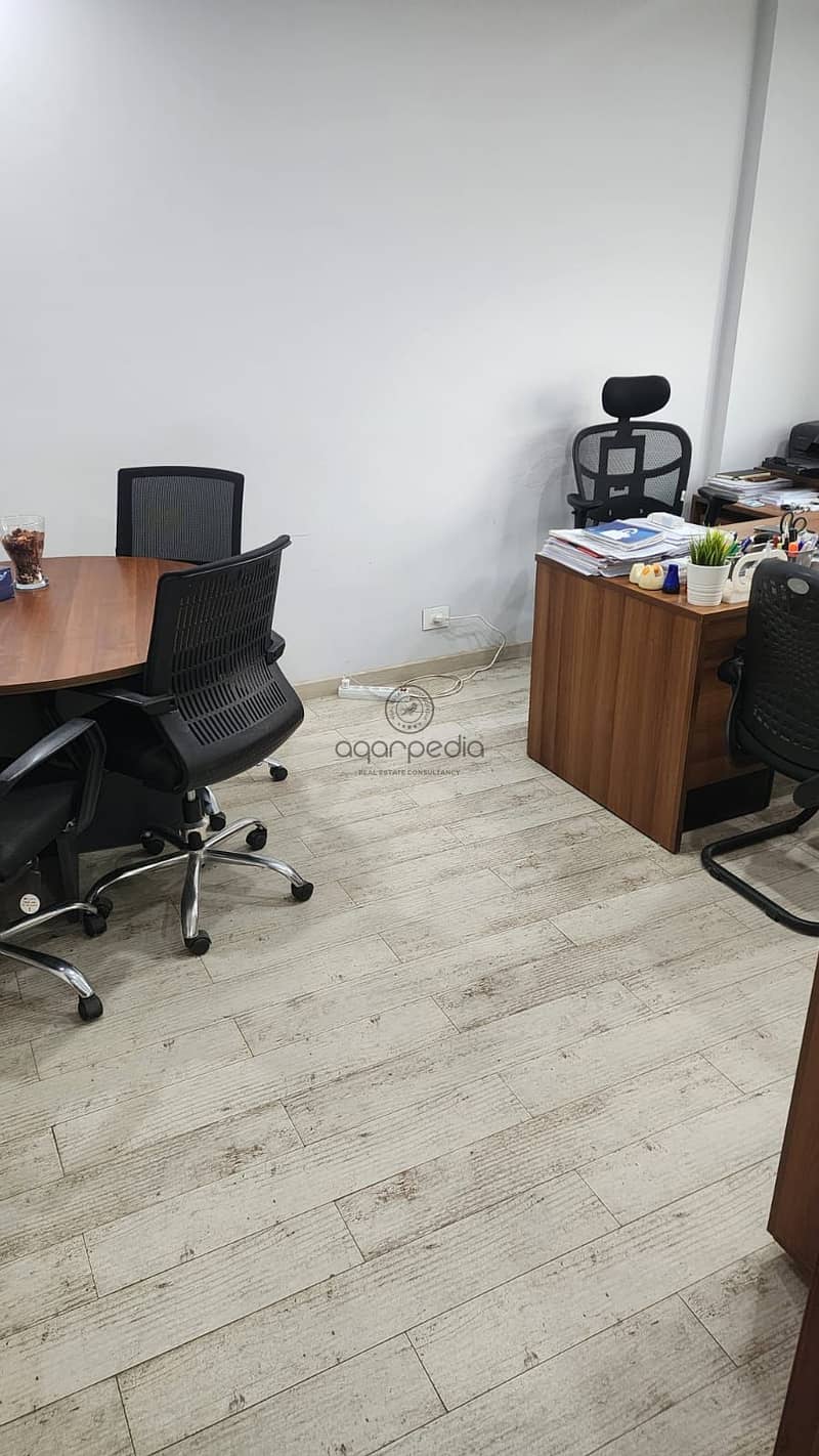 5 5e53478b-8596-46ba-8acf-3027f6343f6d. jpg