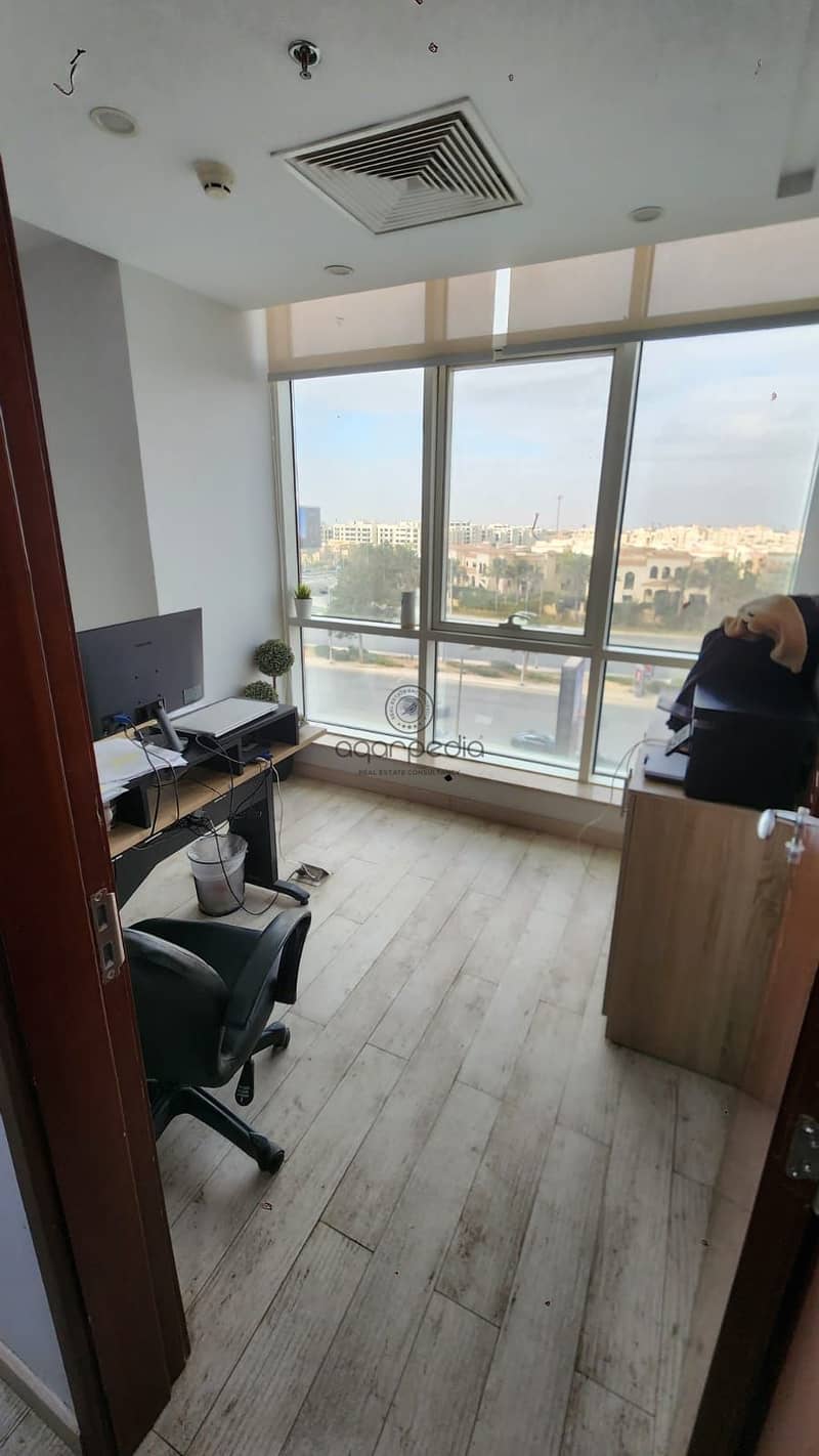 16 df39c2f7-8e8d-44b7-babd-6cf2b1a5b2c4. jpg