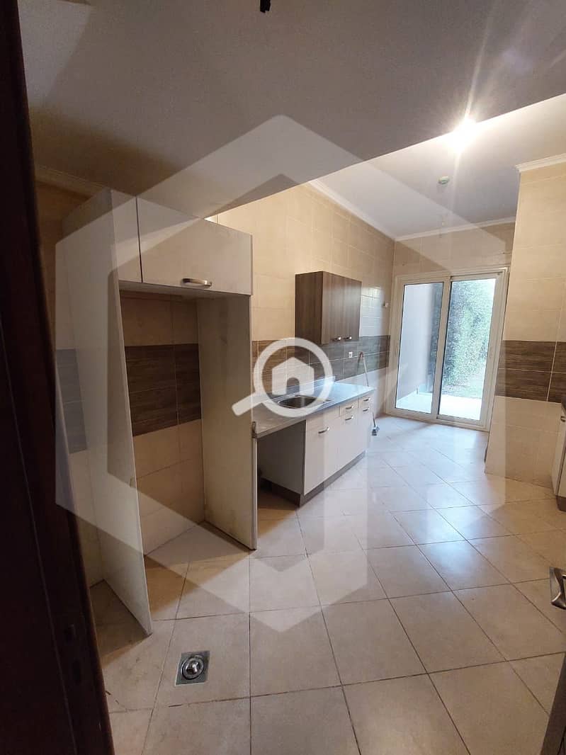 6 Grand Heights 6. jpg