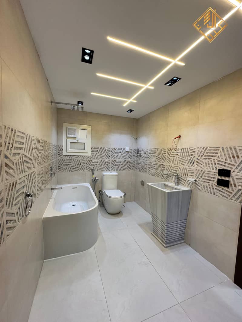 12 WhatsApp Image 2025-12-11 at 17.54. 33 (2). jpeg