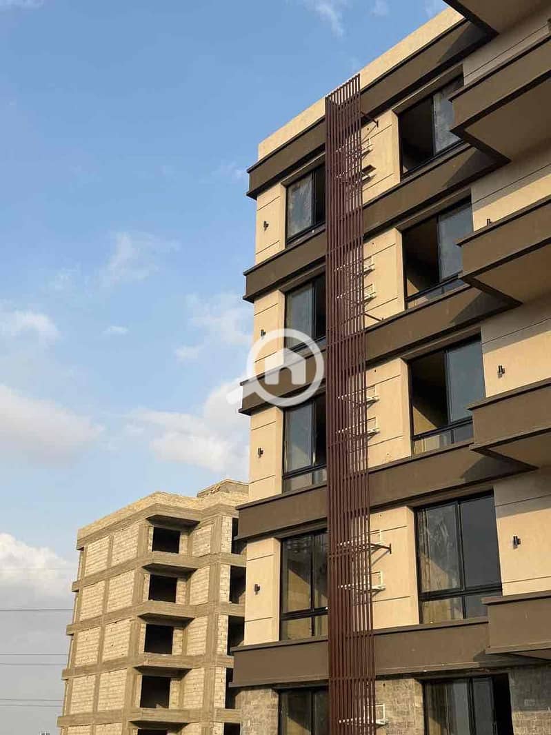 4 4c8266d4-aa0c-4fef-8b93-96749c12166c. jpg