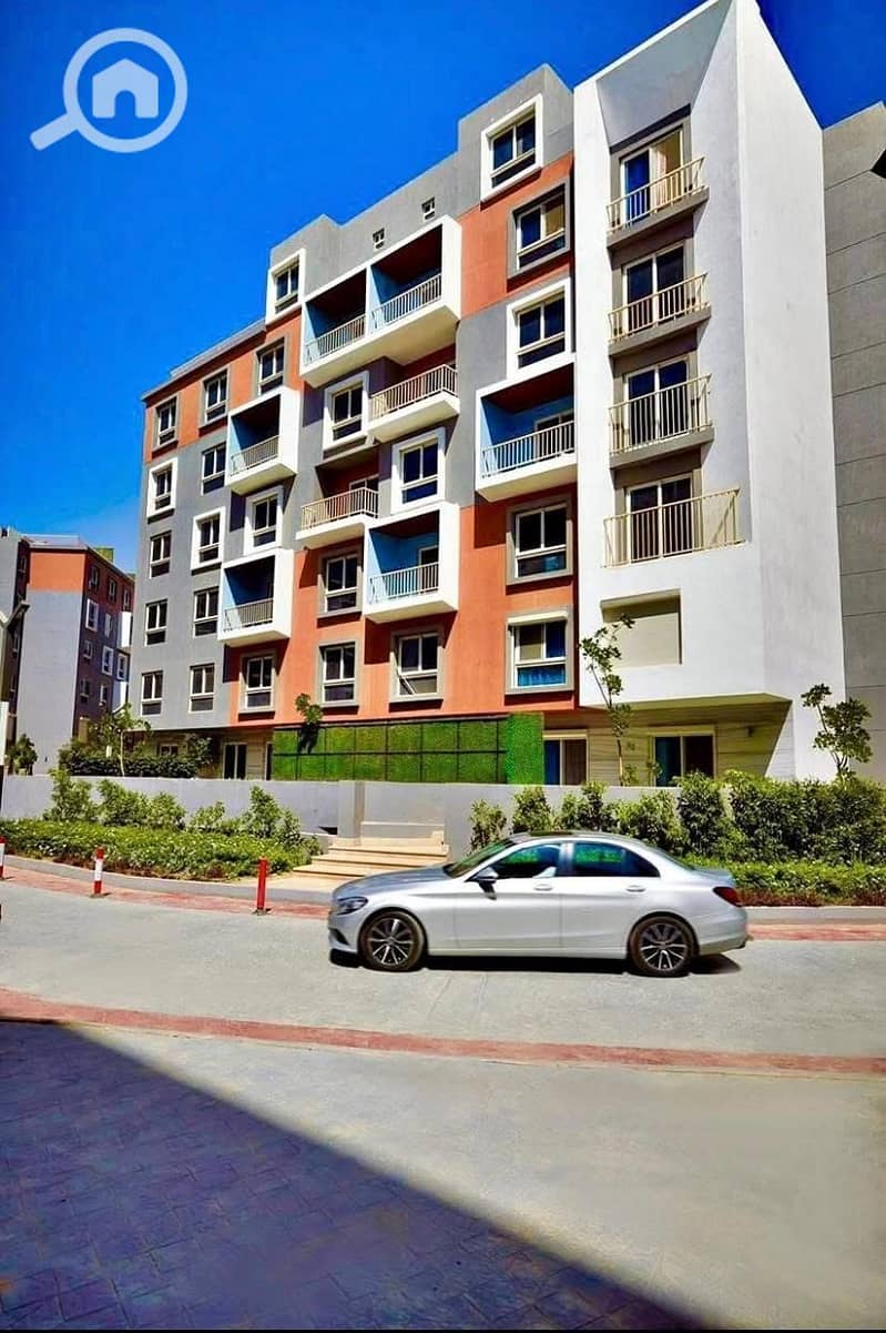 21 f7a54e00-ad44-448a-8627-462eff962dd5. jpg