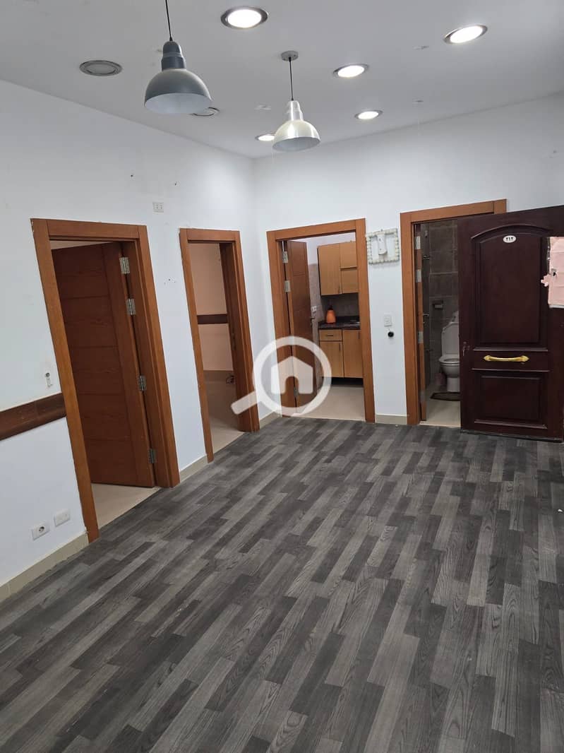 5 WhatsApp Image 2026-01-07 at 5.20. 57 PM (1). jpeg