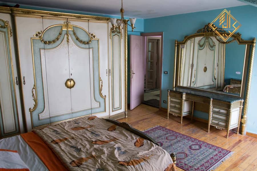 6 747fec13-e43f-4914-beef-86486046d6ca. jpg