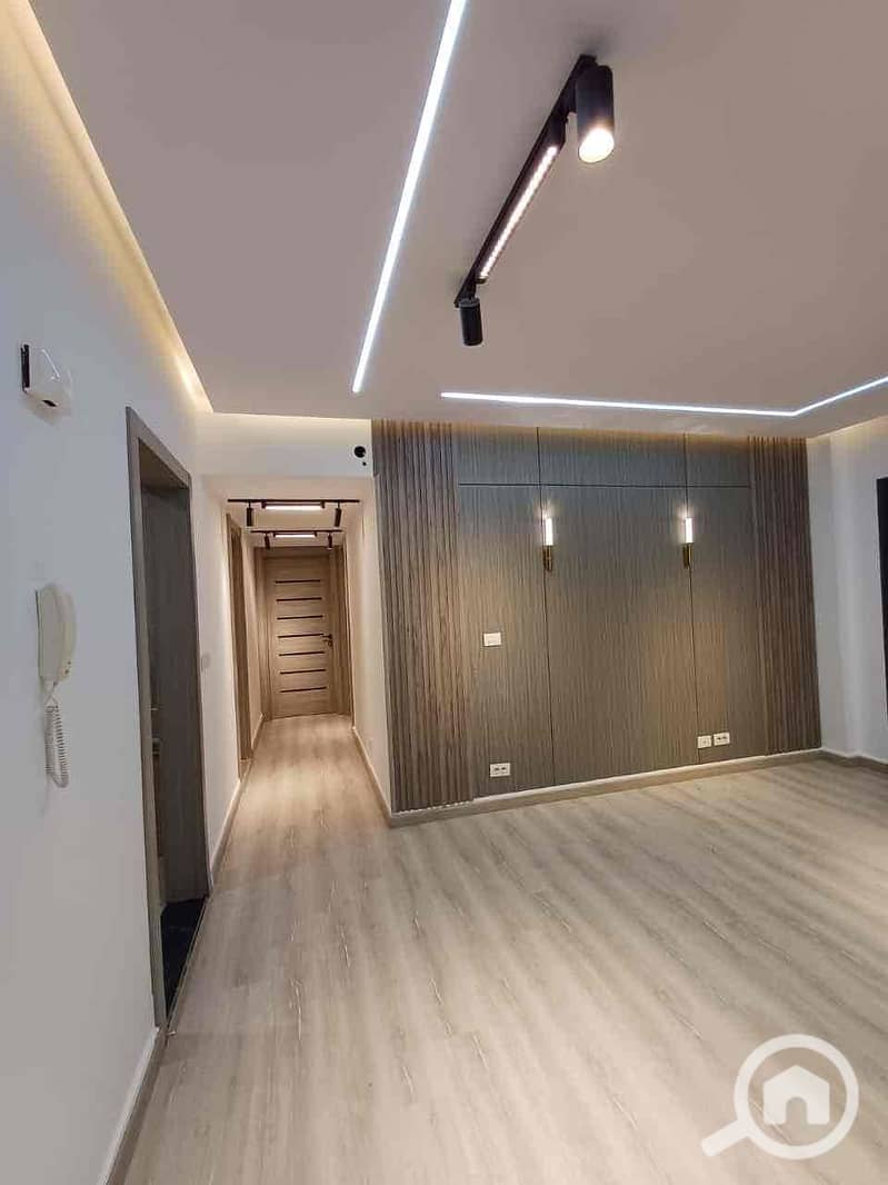 8 bcb1e781-0492-4267-832c-4d71e217f331. jpg