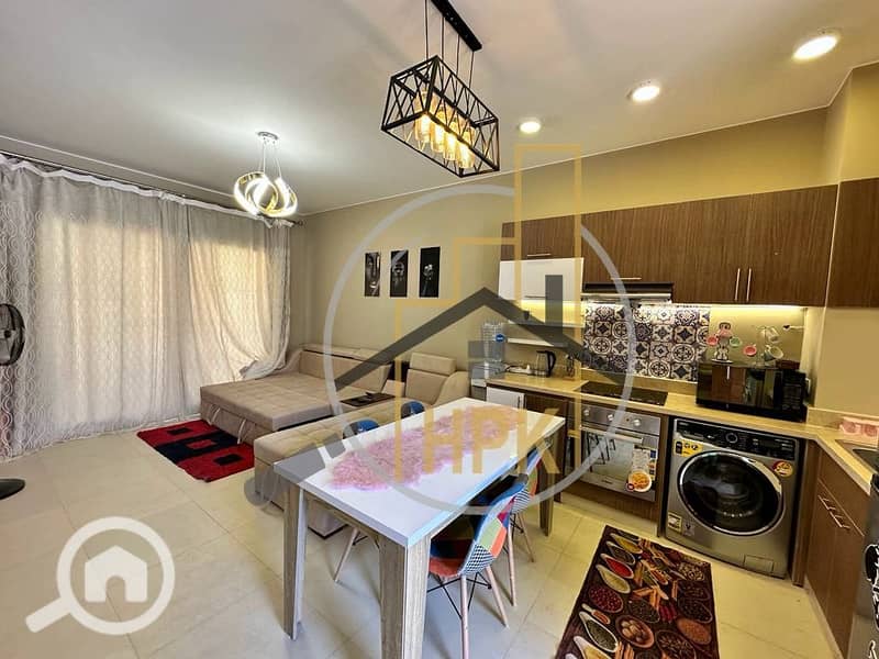 5 824bce3e-2cf1-4ba4-a551-31ea2485dfb7. jpg