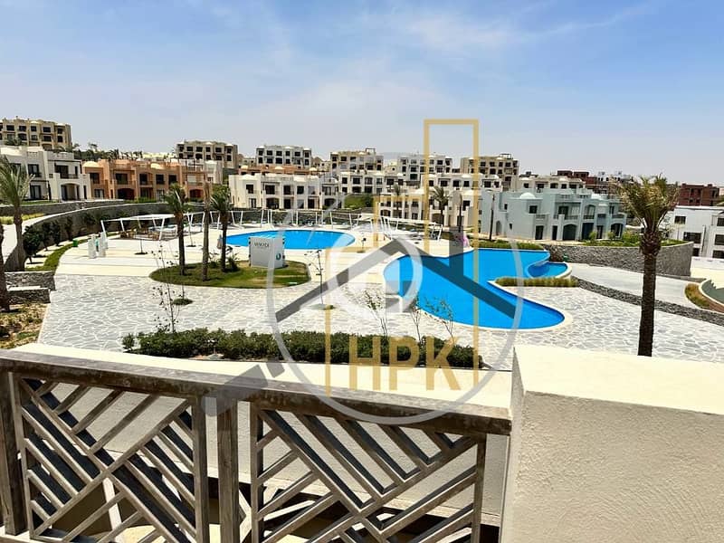 6 877e54ef-e37d-41df-8d46-a05ce9b96d9f. jpg