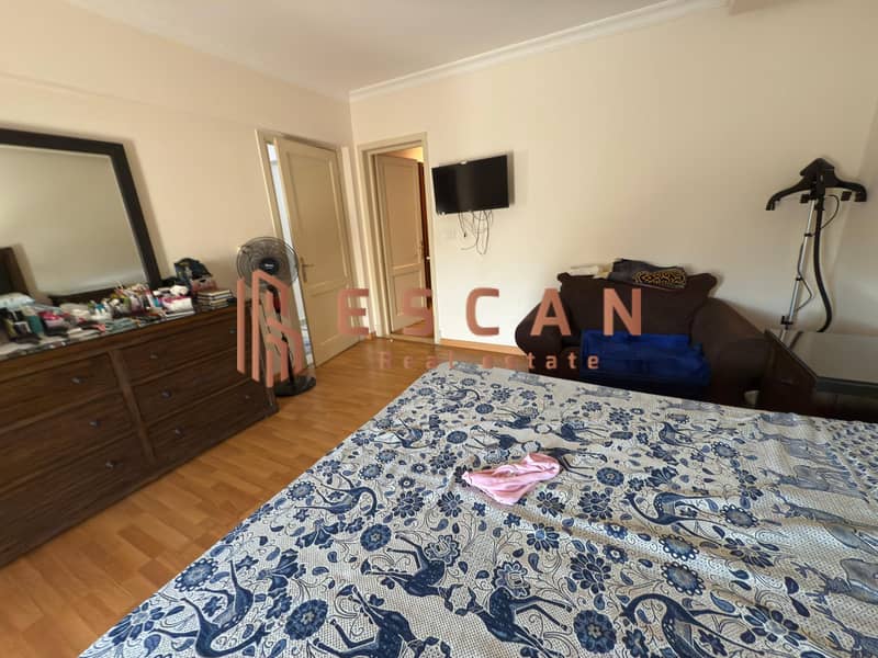 12 U919857 (47). jpg