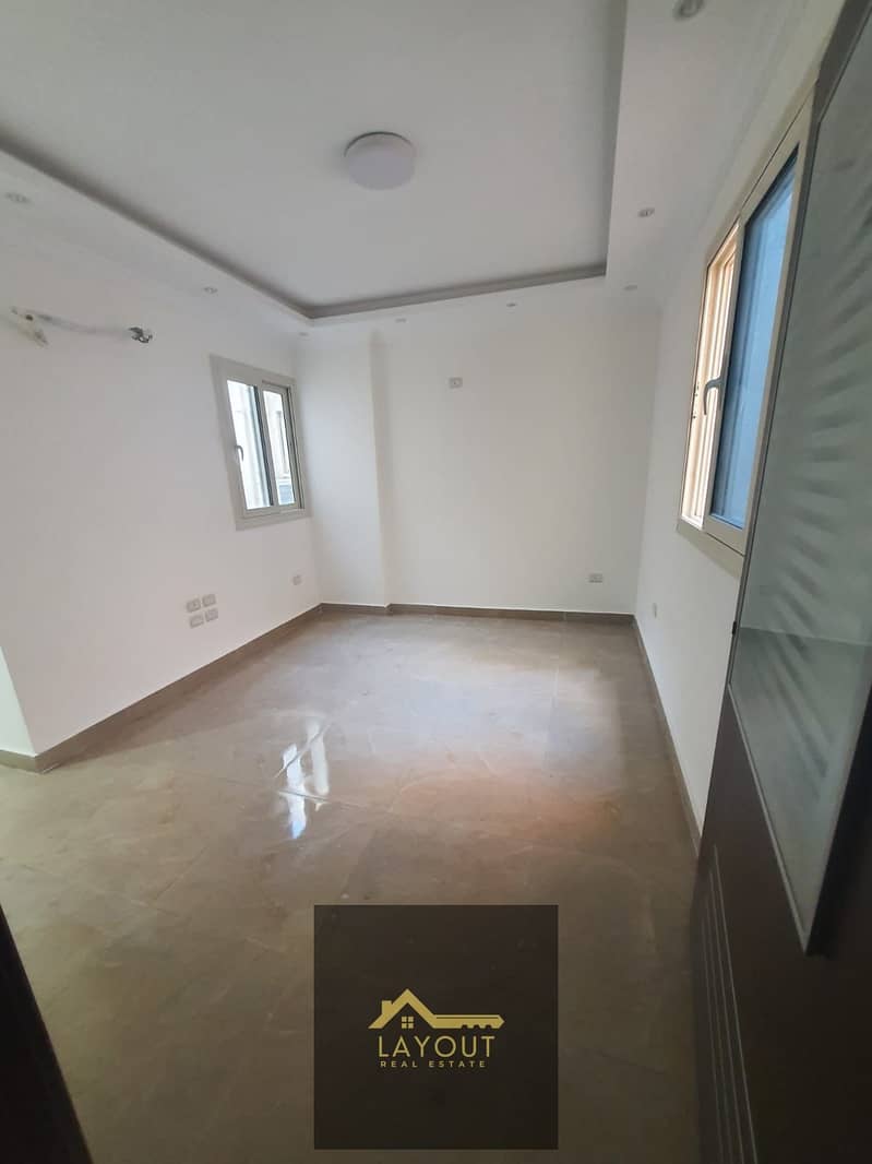 4 44738b91-90c4-4083-b70a-8adb6862c3ff. jpg