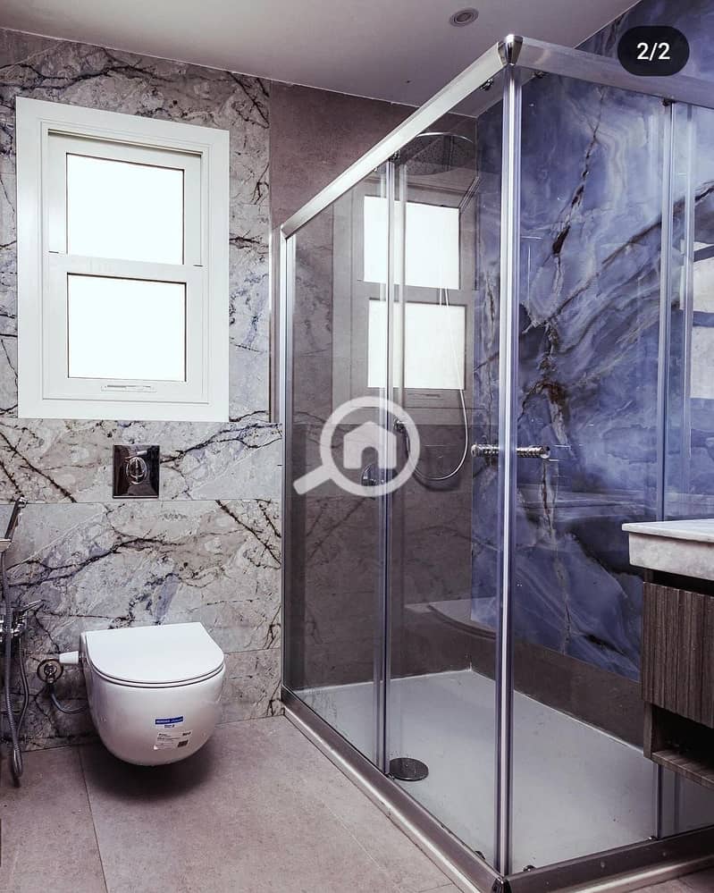 8 adf05fe9-163d-4b61-a70c-16642d8d6490. jpg