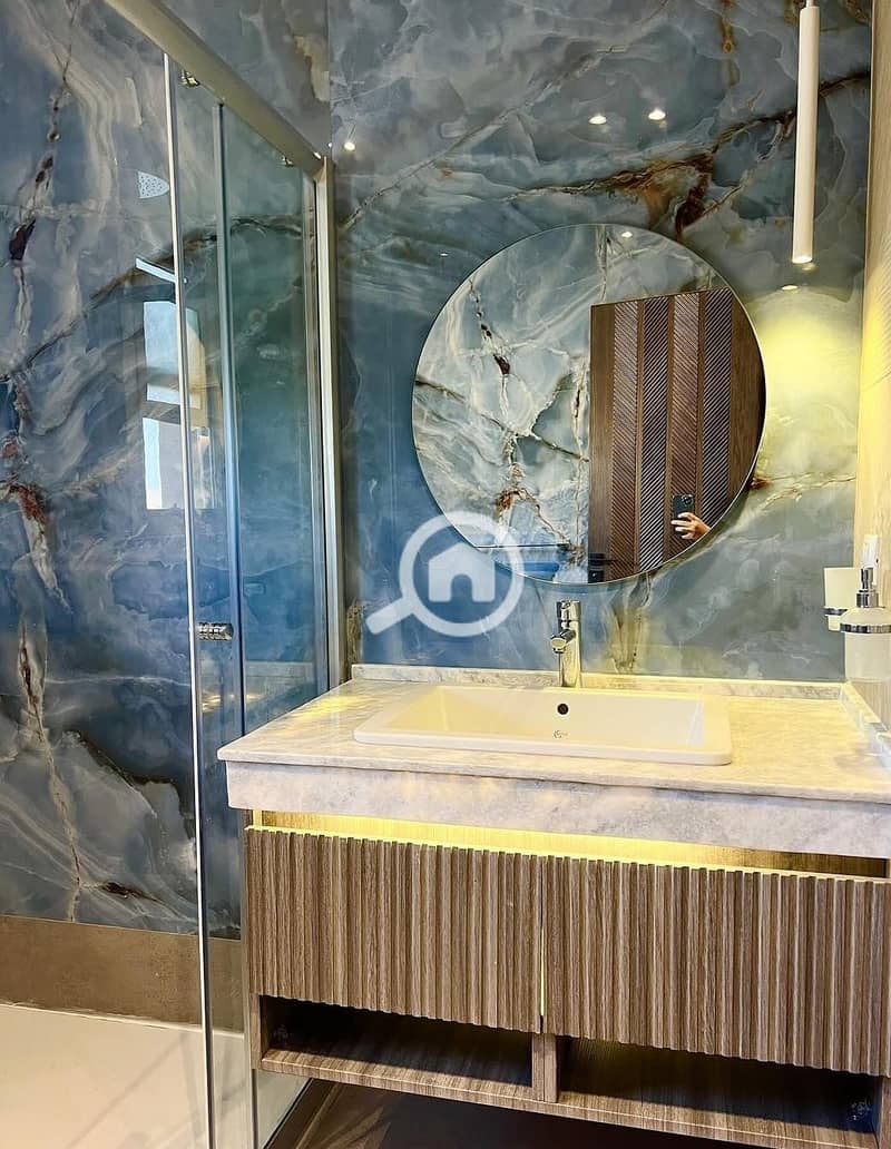 9 c74cb87d-d6e2-4901-8465-2d4824078ed7. jpg