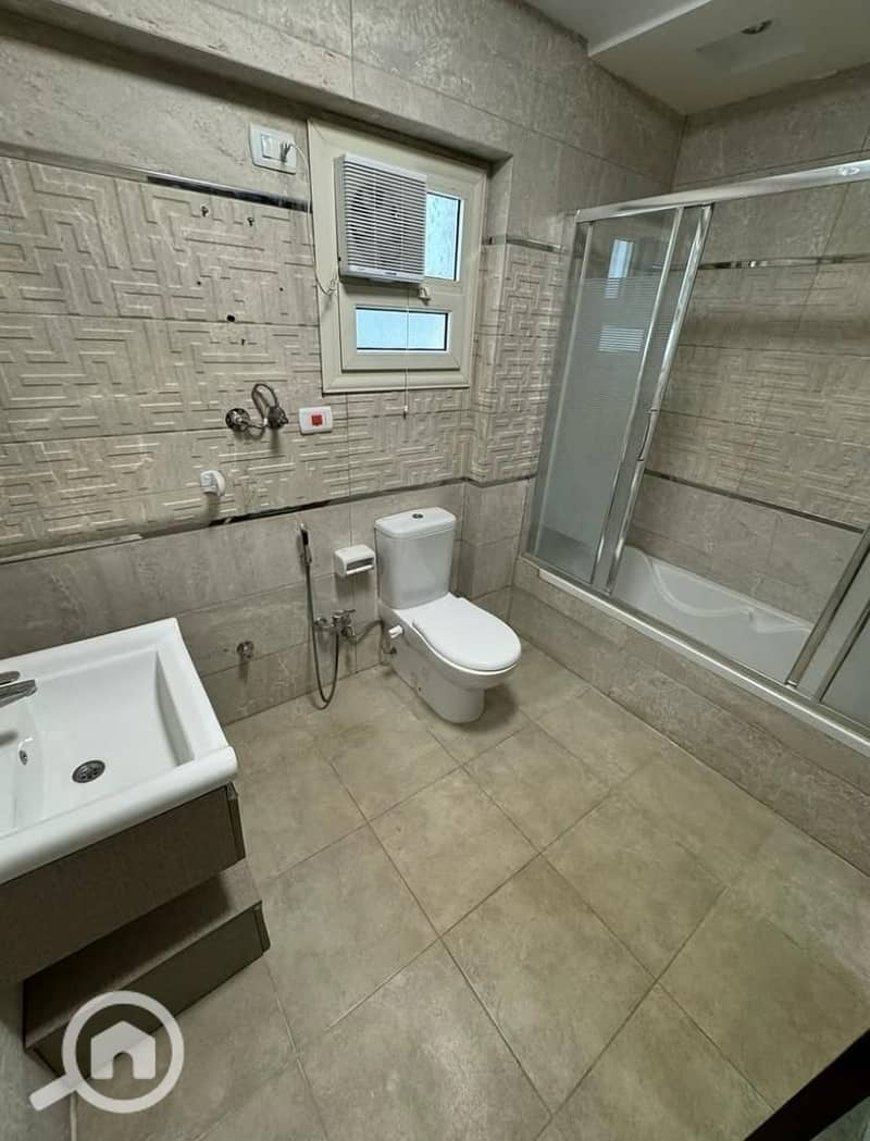 22 fb8f76b5-40d4-448d-a6ba-0727bb121d9e. jpg