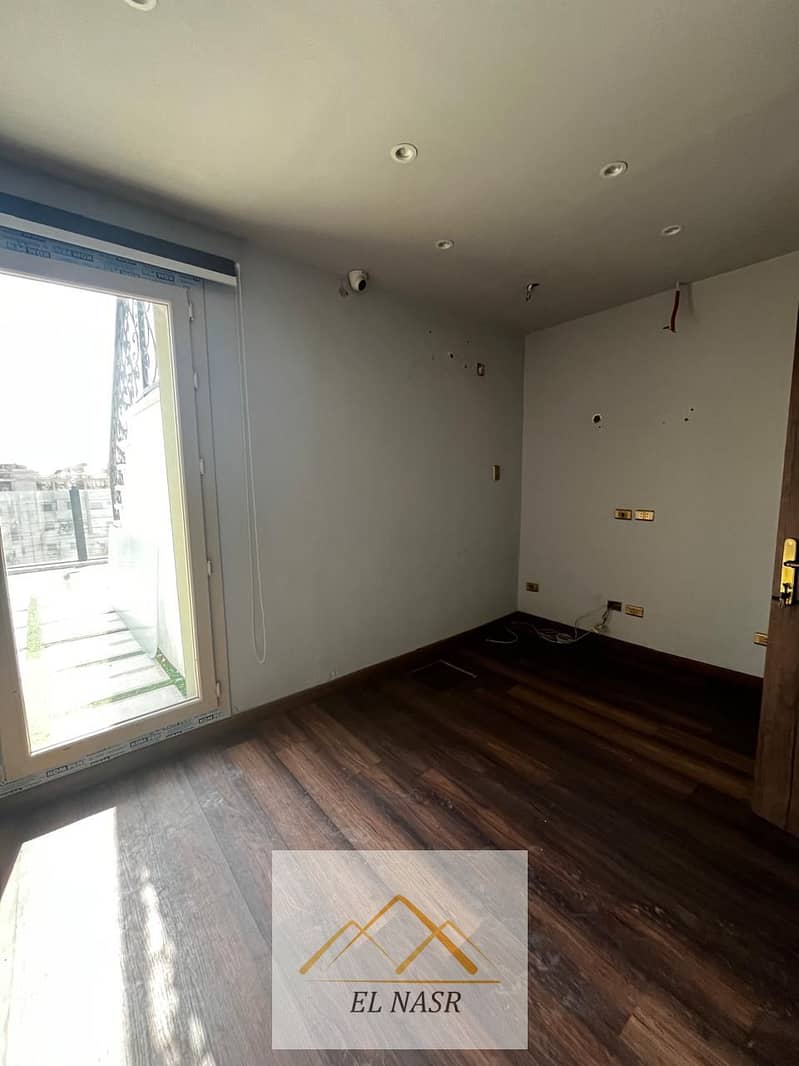 6 WhatsApp Image 2025-10-05 at 8.17. 22 PM (3). jpeg